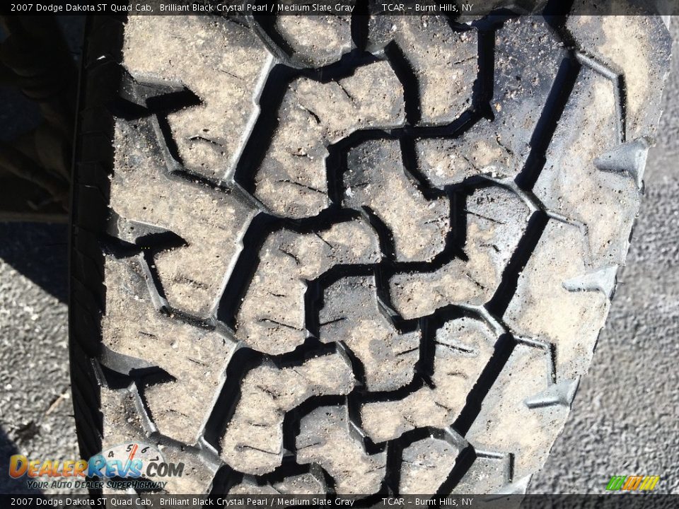2007 Dodge Dakota ST Quad Cab Brilliant Black Crystal Pearl / Medium Slate Gray Photo #13
