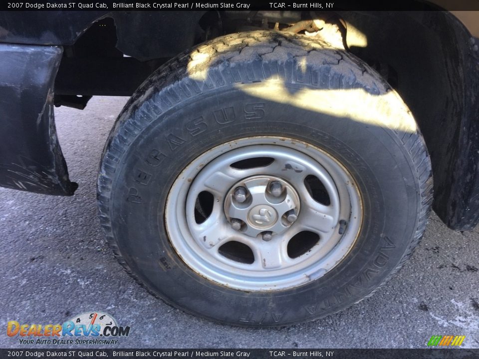 2007 Dodge Dakota ST Quad Cab Brilliant Black Crystal Pearl / Medium Slate Gray Photo #14