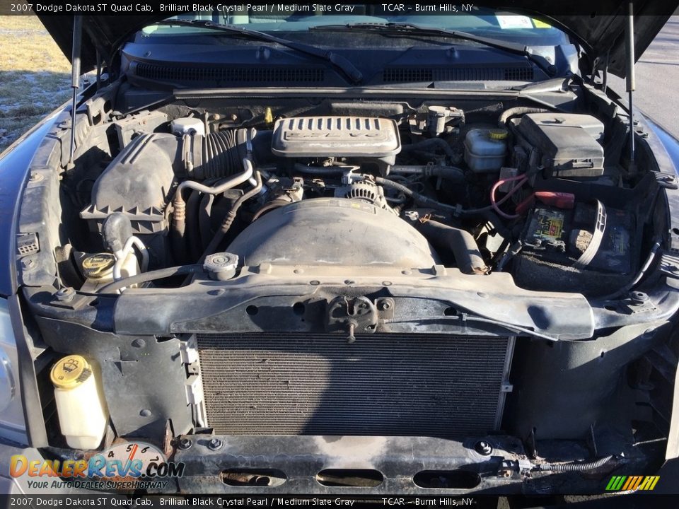 2007 Dodge Dakota ST Quad Cab Brilliant Black Crystal Pearl / Medium Slate Gray Photo #16