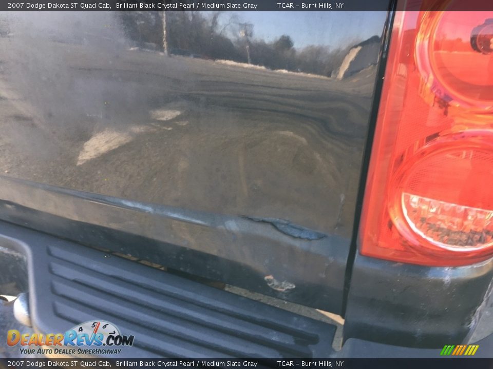 2007 Dodge Dakota ST Quad Cab Brilliant Black Crystal Pearl / Medium Slate Gray Photo #24