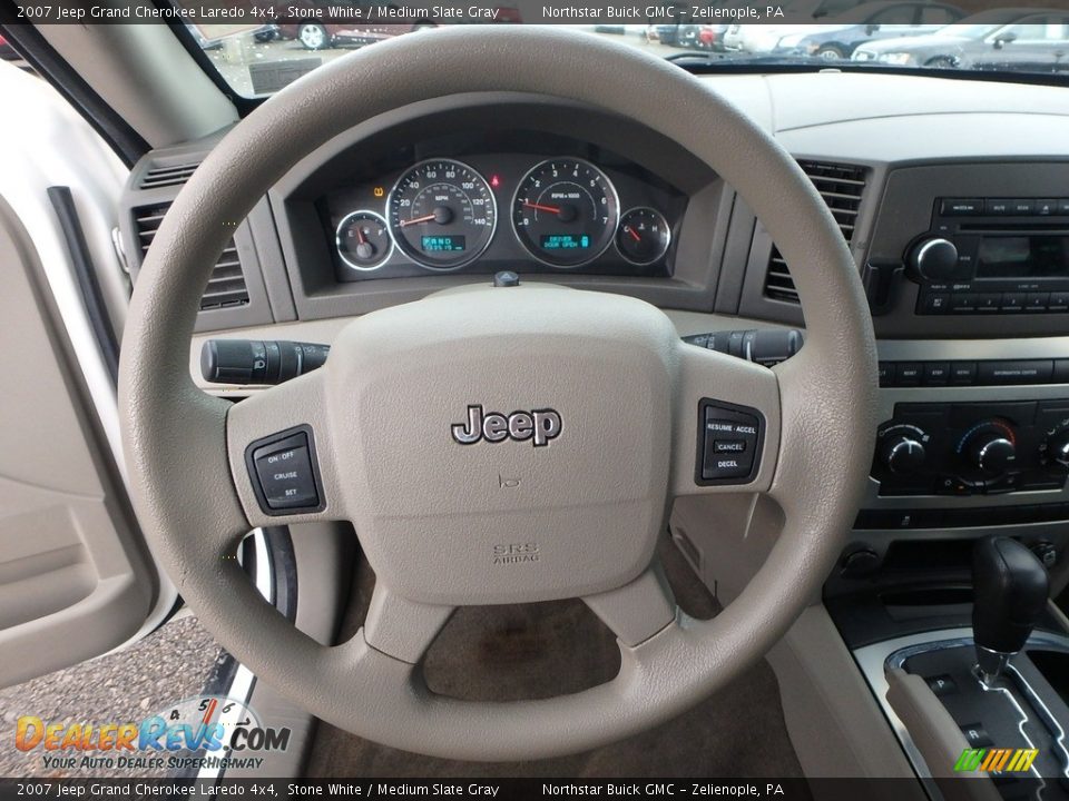 2007 Jeep Grand Cherokee Laredo 4x4 Stone White / Medium Slate Gray Photo #22