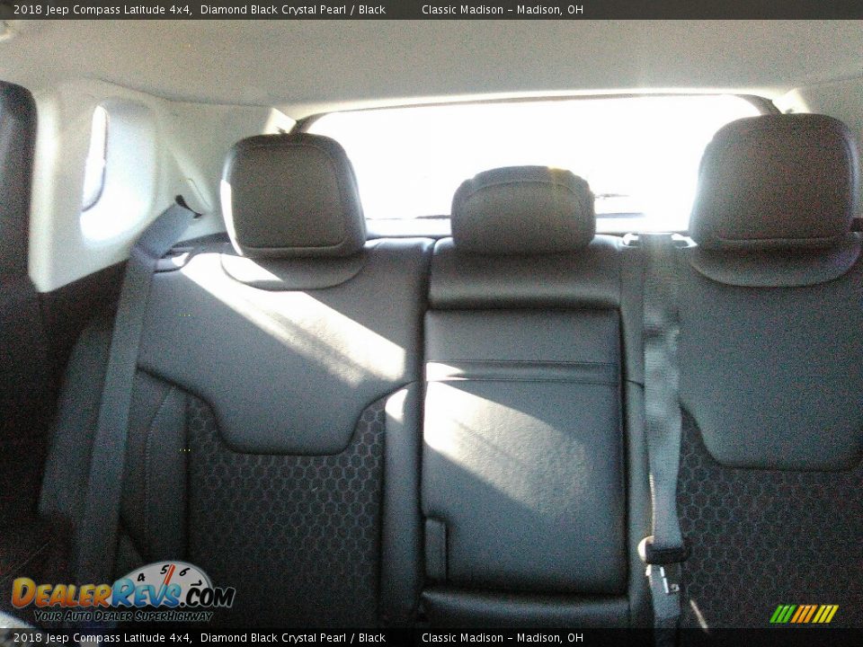 2018 Jeep Compass Latitude 4x4 Diamond Black Crystal Pearl / Black Photo #9