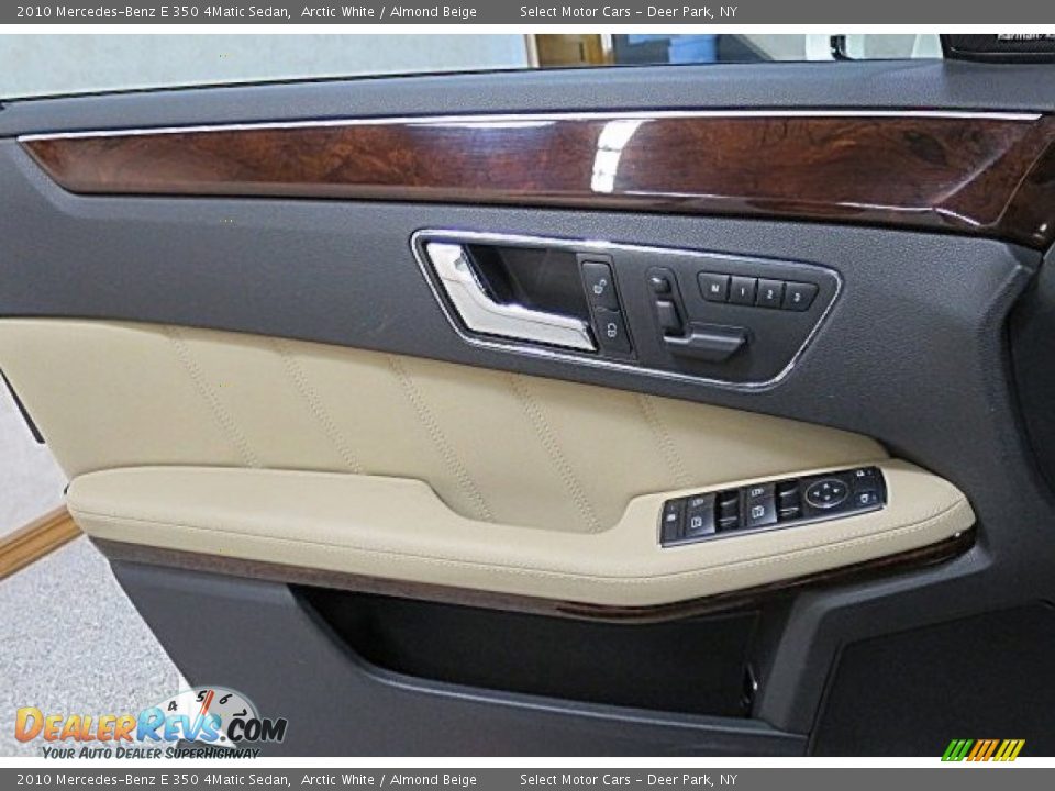 2010 Mercedes-Benz E 350 4Matic Sedan Arctic White / Almond Beige Photo #18