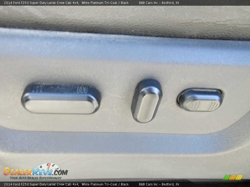 2014 Ford F250 Super Duty Lariat Crew Cab 4x4 White Platinum Tri-Coat / Black Photo #27