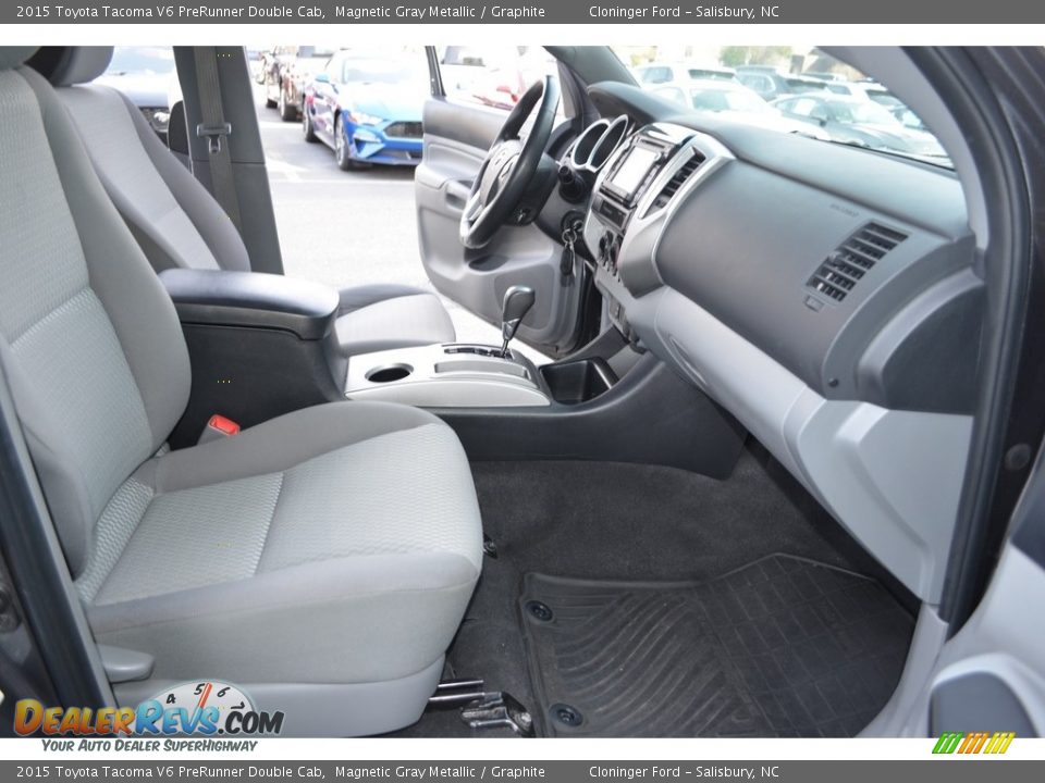 2015 Toyota Tacoma V6 PreRunner Double Cab Magnetic Gray Metallic / Graphite Photo #15