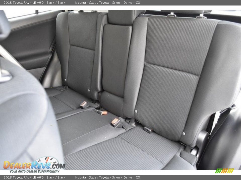 2018 Toyota RAV4 LE AWD Black / Black Photo #7