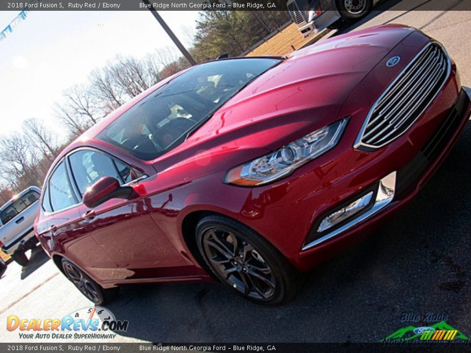 2018 Ford Fusion S Ruby Red / Ebony Photo #30