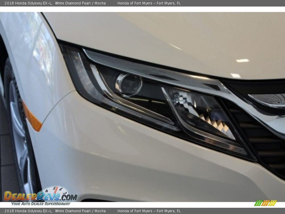 2018 Honda Odyssey EX-L White Diamond Pearl / Mocha Photo #6
