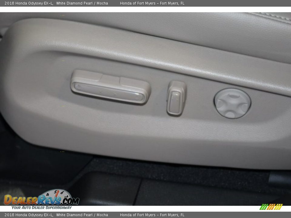 2018 Honda Odyssey EX-L White Diamond Pearl / Mocha Photo #18