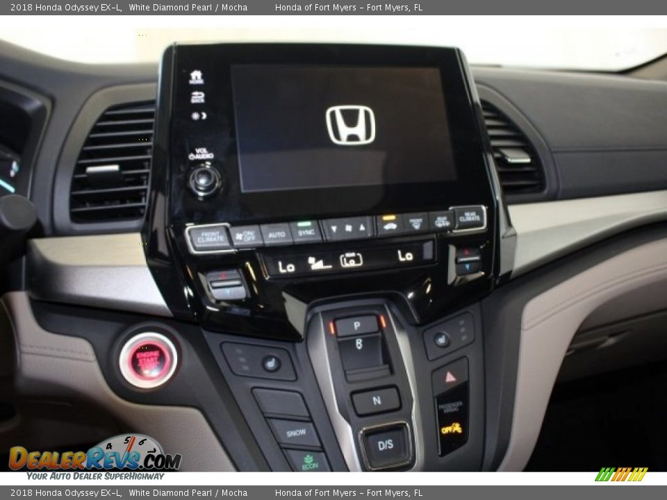 2018 Honda Odyssey EX-L White Diamond Pearl / Mocha Photo #24