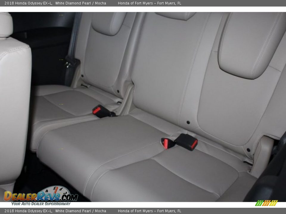 2018 Honda Odyssey EX-L White Diamond Pearl / Mocha Photo #32