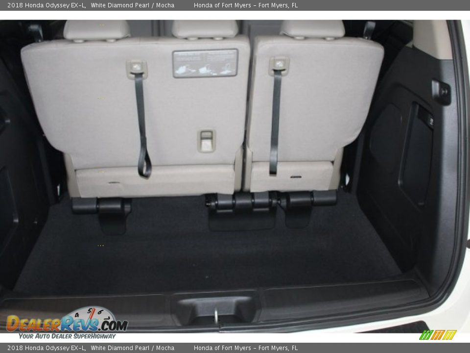 2018 Honda Odyssey EX-L White Diamond Pearl / Mocha Photo #33