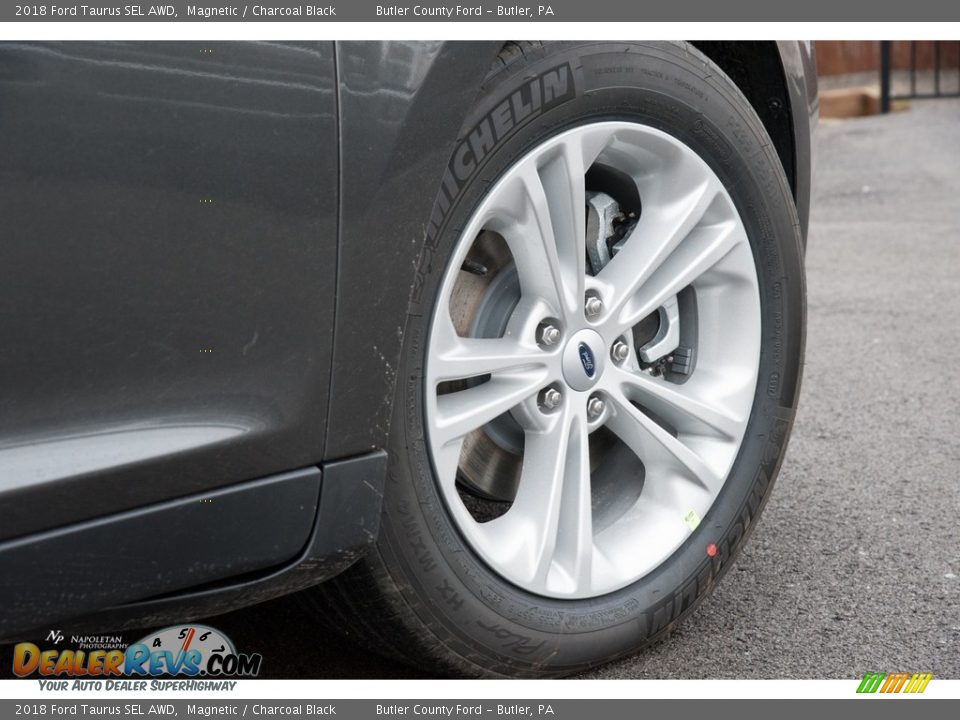 2018 Ford Taurus SEL AWD Magnetic / Charcoal Black Photo #4
