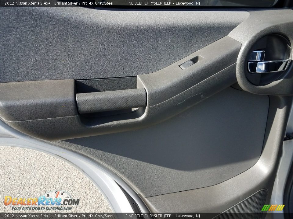 2012 Nissan Xterra S 4x4 Brilliant Silver / Pro 4X Gray/Steel Photo #22