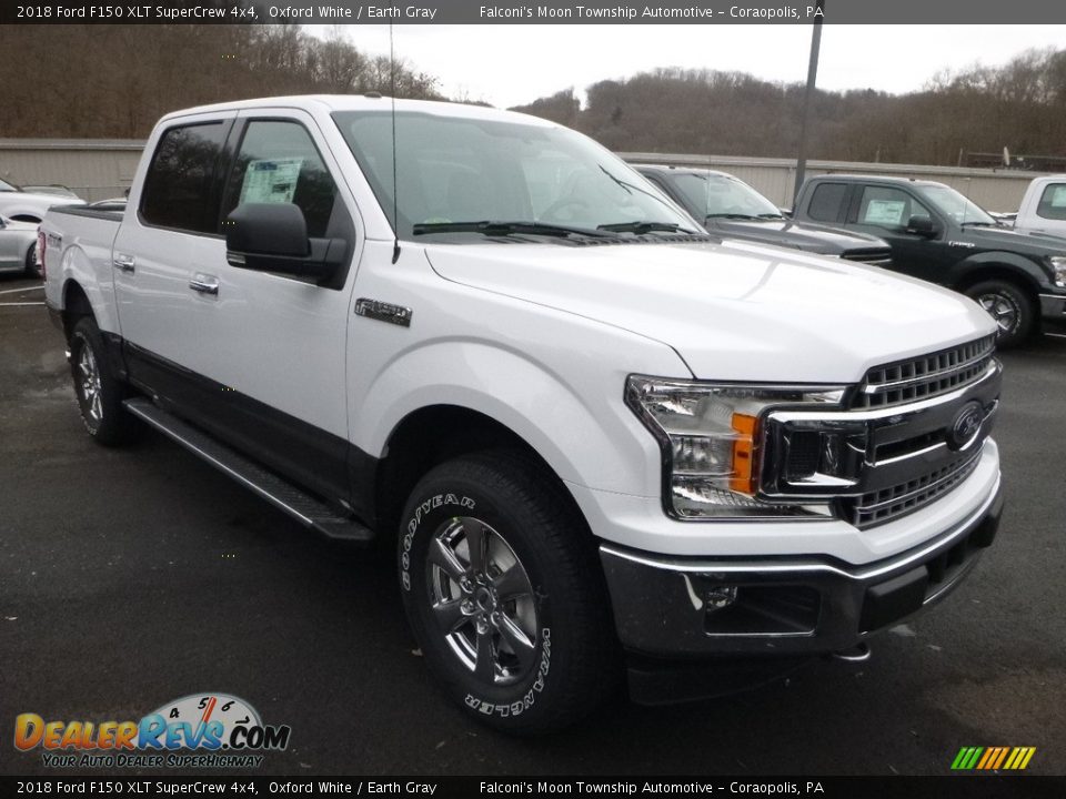 Front 3/4 View of 2018 Ford F150 XLT SuperCrew 4x4 Photo #3