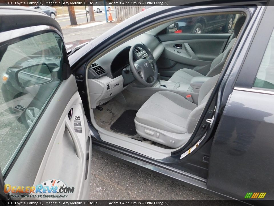 2010 Toyota Camry LE Magnetic Gray Metallic / Bisque Photo #10