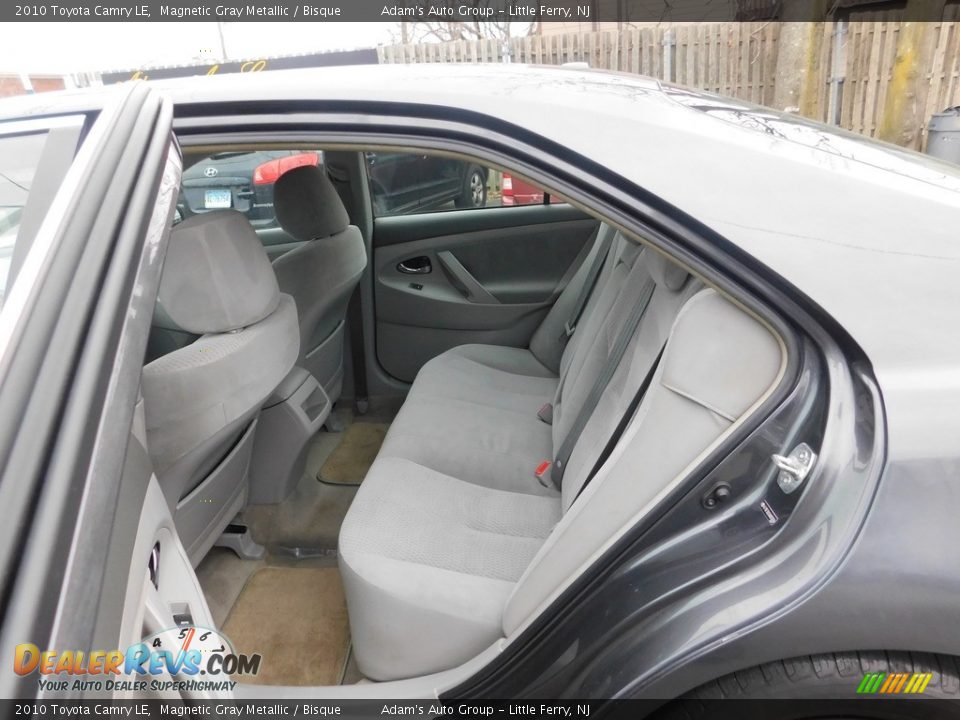 2010 Toyota Camry LE Magnetic Gray Metallic / Bisque Photo #24