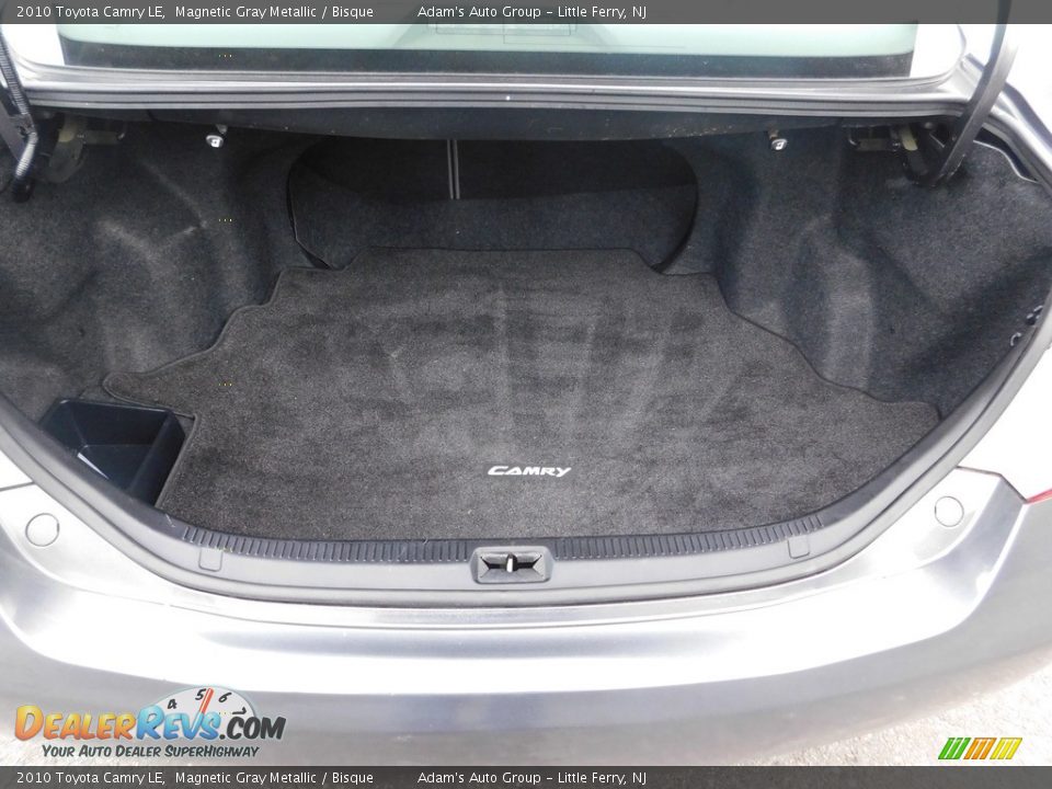 2010 Toyota Camry LE Magnetic Gray Metallic / Bisque Photo #31