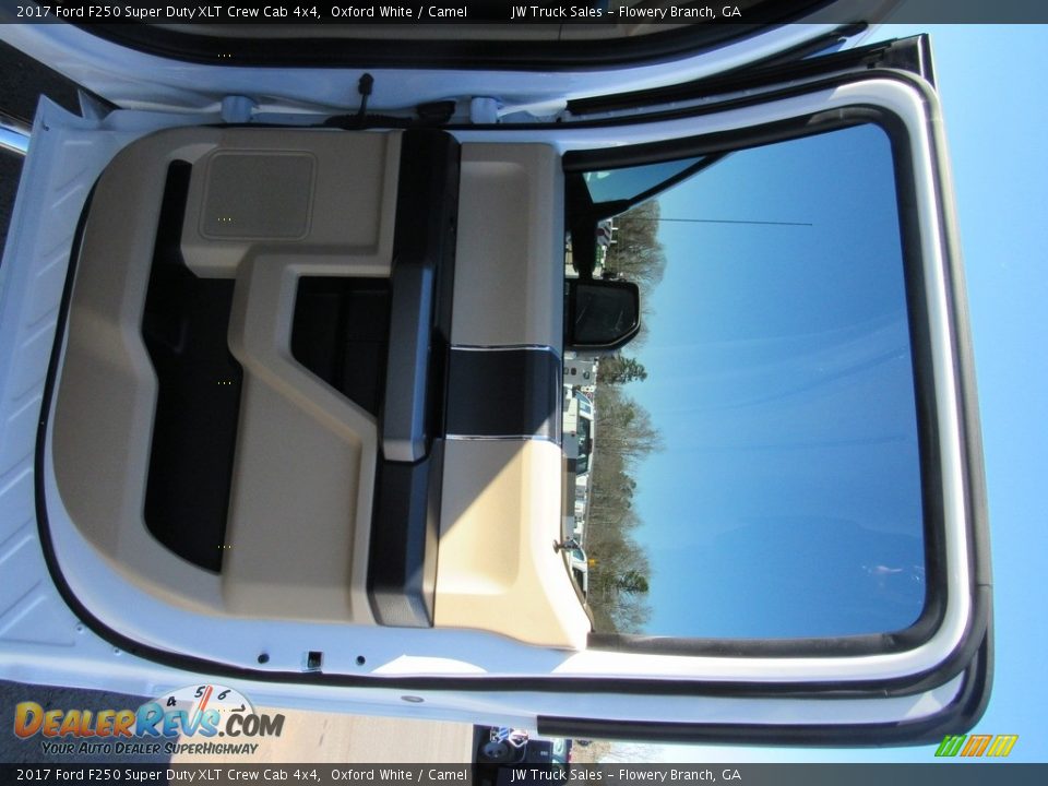 2017 Ford F250 Super Duty XLT Crew Cab 4x4 Oxford White / Camel Photo #33