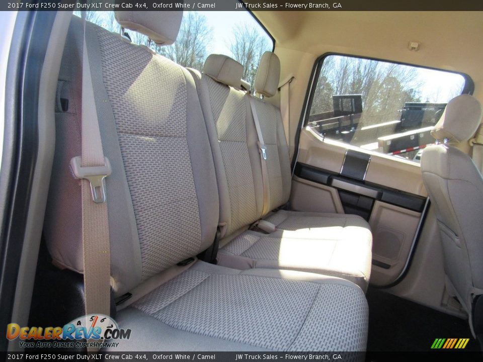 2017 Ford F250 Super Duty XLT Crew Cab 4x4 Oxford White / Camel Photo #35