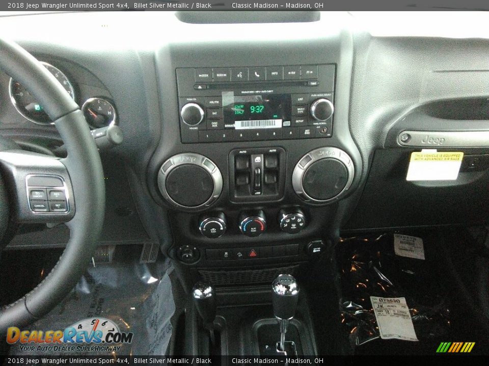 2018 Jeep Wrangler Unlimited Sport 4x4 Billet Silver Metallic / Black Photo #9