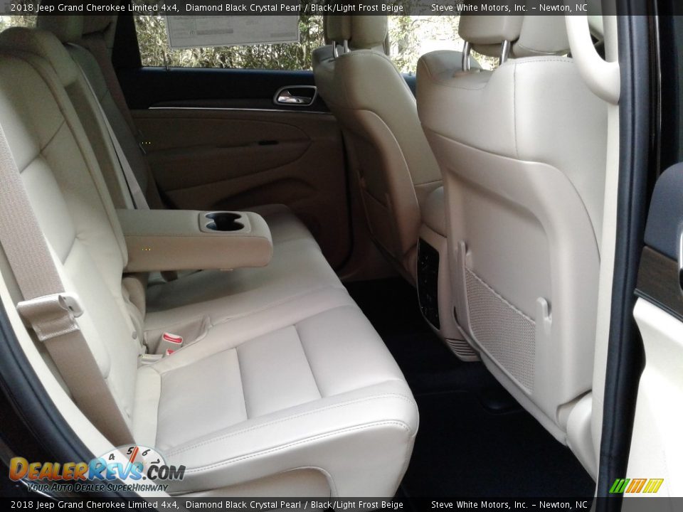 2018 Jeep Grand Cherokee Limited 4x4 Diamond Black Crystal Pearl / Black/Light Frost Beige Photo #14