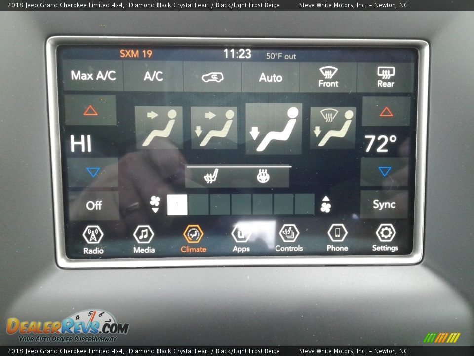2018 Jeep Grand Cherokee Limited 4x4 Diamond Black Crystal Pearl / Black/Light Frost Beige Photo #22