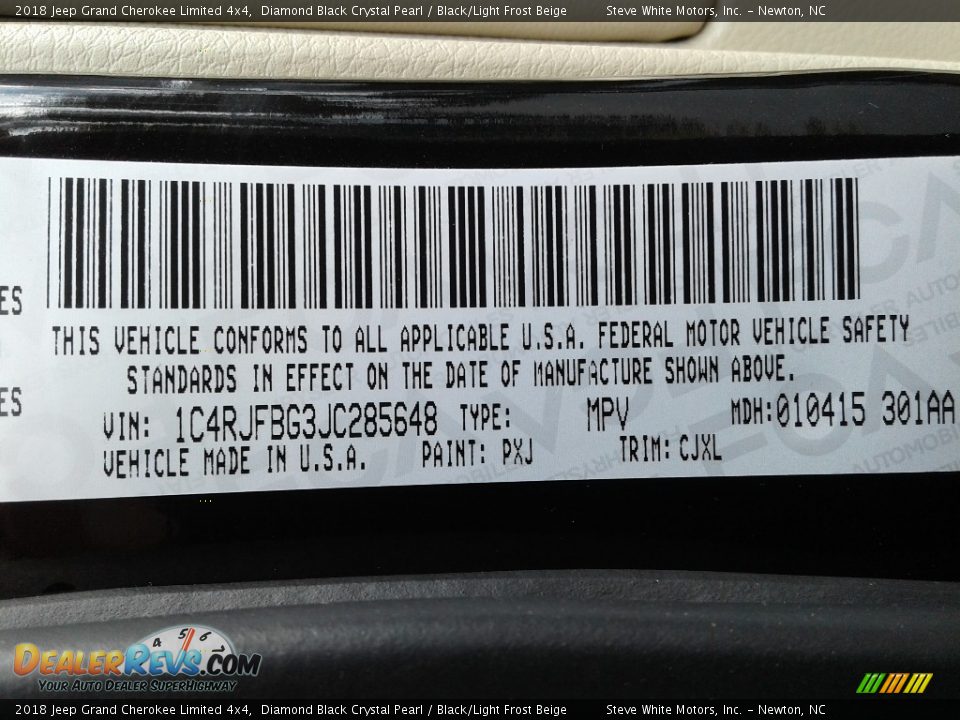 2018 Jeep Grand Cherokee Limited 4x4 Diamond Black Crystal Pearl / Black/Light Frost Beige Photo #34