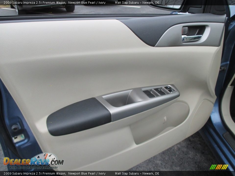 2009 Subaru Impreza 2.5i Premium Wagon Newport Blue Pearl / Ivory Photo #14