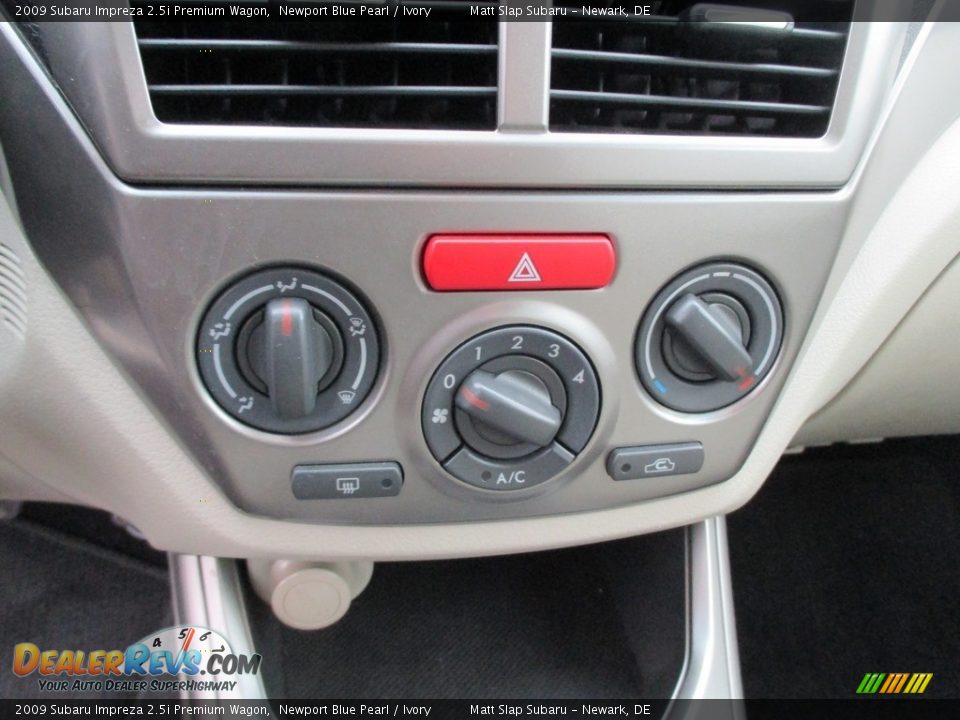 2009 Subaru Impreza 2.5i Premium Wagon Newport Blue Pearl / Ivory Photo #27