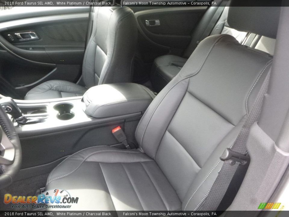 Front Seat of 2018 Ford Taurus SEL AWD Photo #12