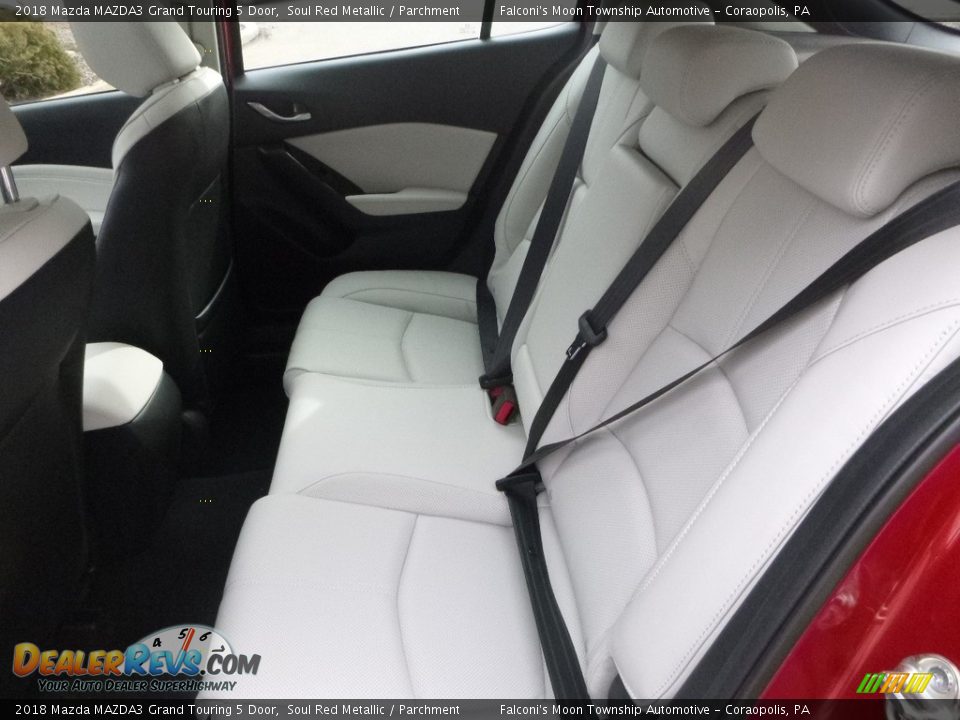 2018 Mazda MAZDA3 Grand Touring 5 Door Soul Red Metallic / Parchment Photo #8