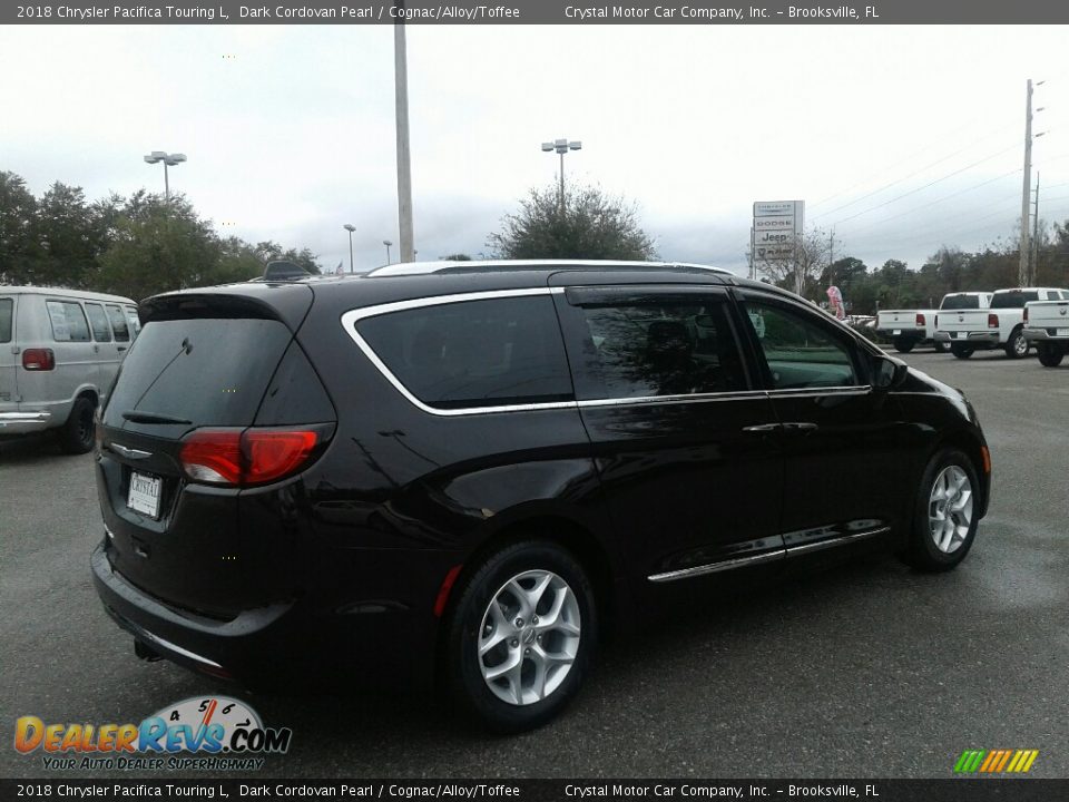 2018 Chrysler Pacifica Touring L Dark Cordovan Pearl / Cognac/Alloy/Toffee Photo #5