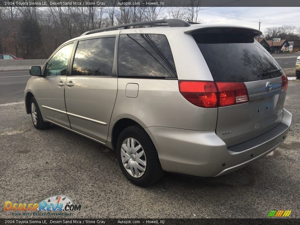 2004 Toyota Sienna LE Desert Sand Mica / Stone Gray Photo #3