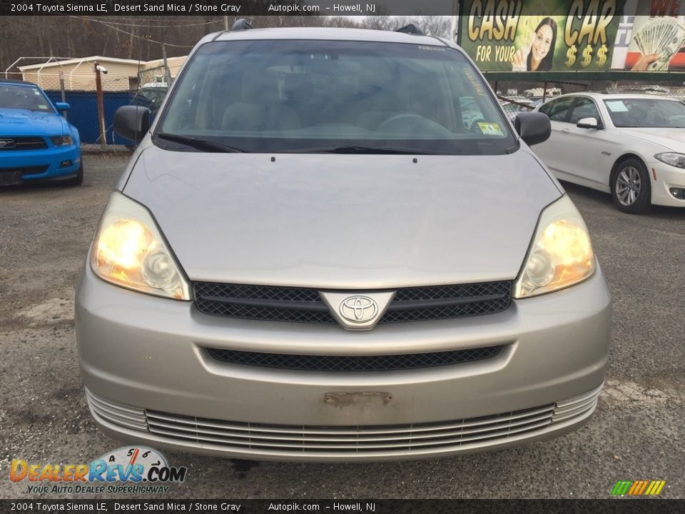 2004 Toyota Sienna LE Desert Sand Mica / Stone Gray Photo #8
