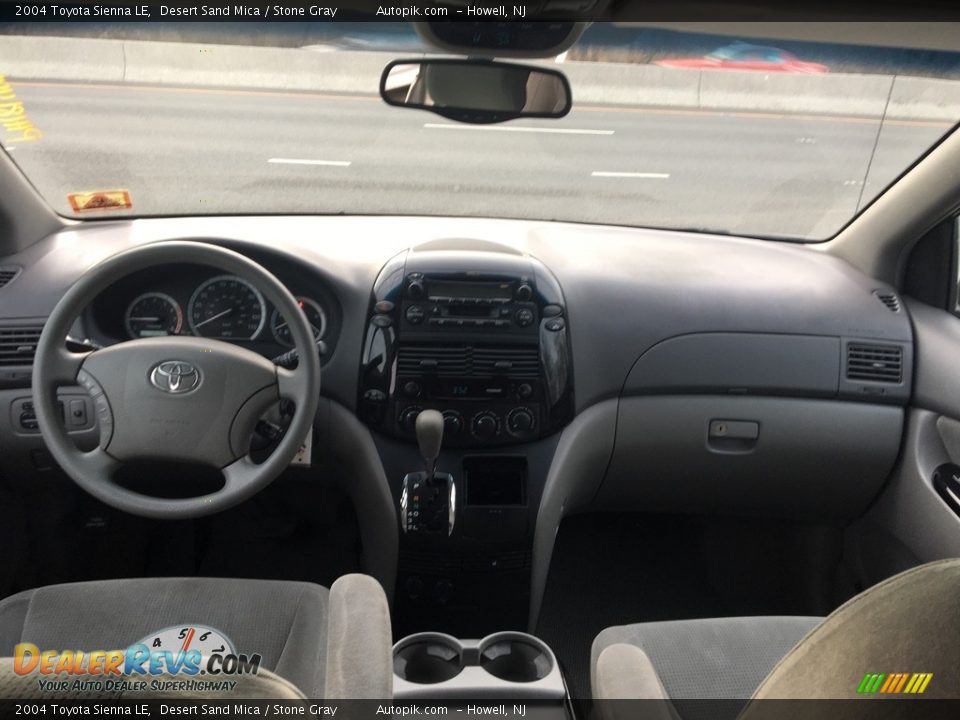 2004 Toyota Sienna LE Desert Sand Mica / Stone Gray Photo #15