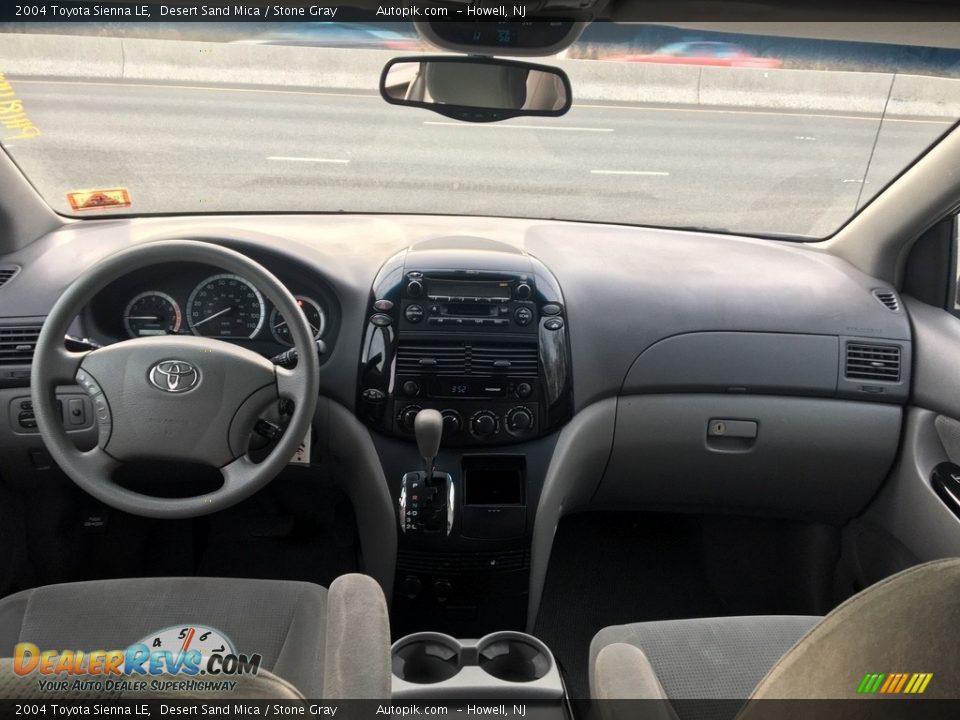 2004 Toyota Sienna LE Desert Sand Mica / Stone Gray Photo #16