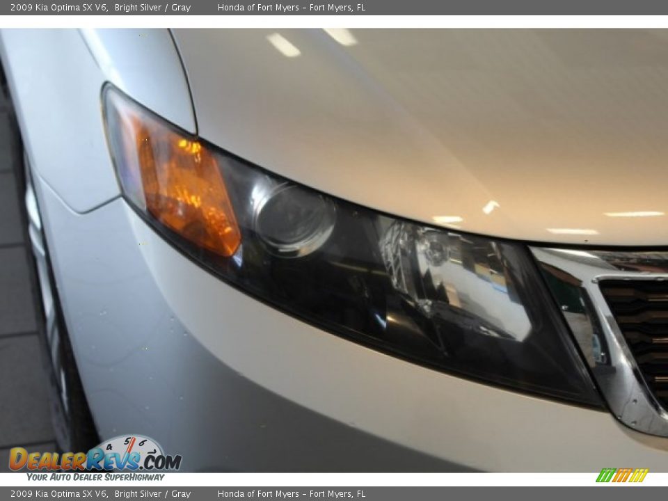 2009 Kia Optima SX V6 Bright Silver / Gray Photo #4