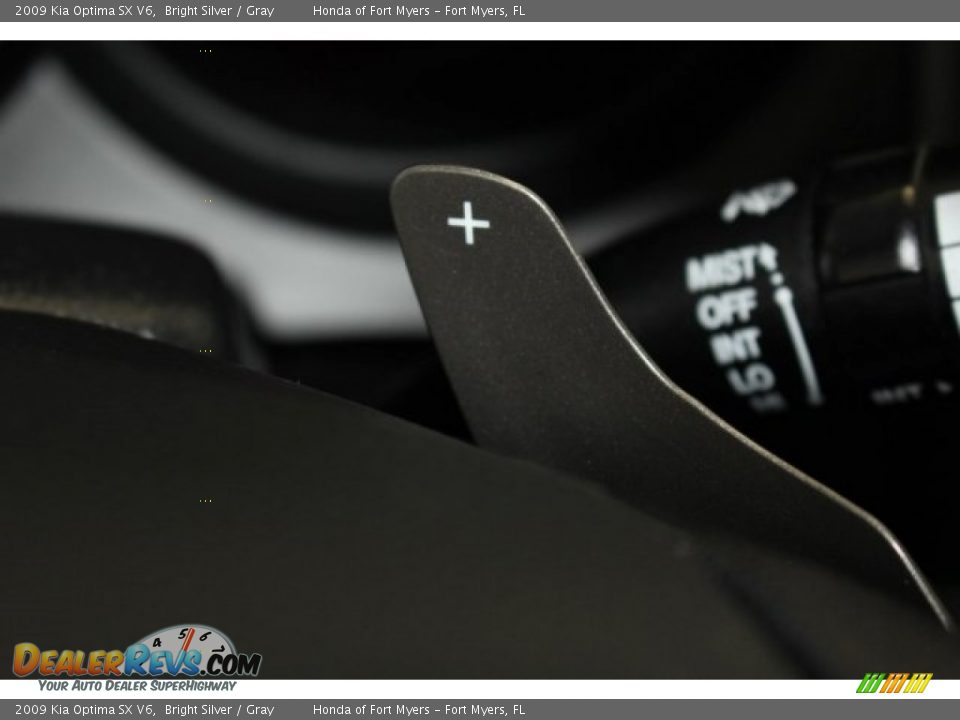 2009 Kia Optima SX V6 Bright Silver / Gray Photo #20
