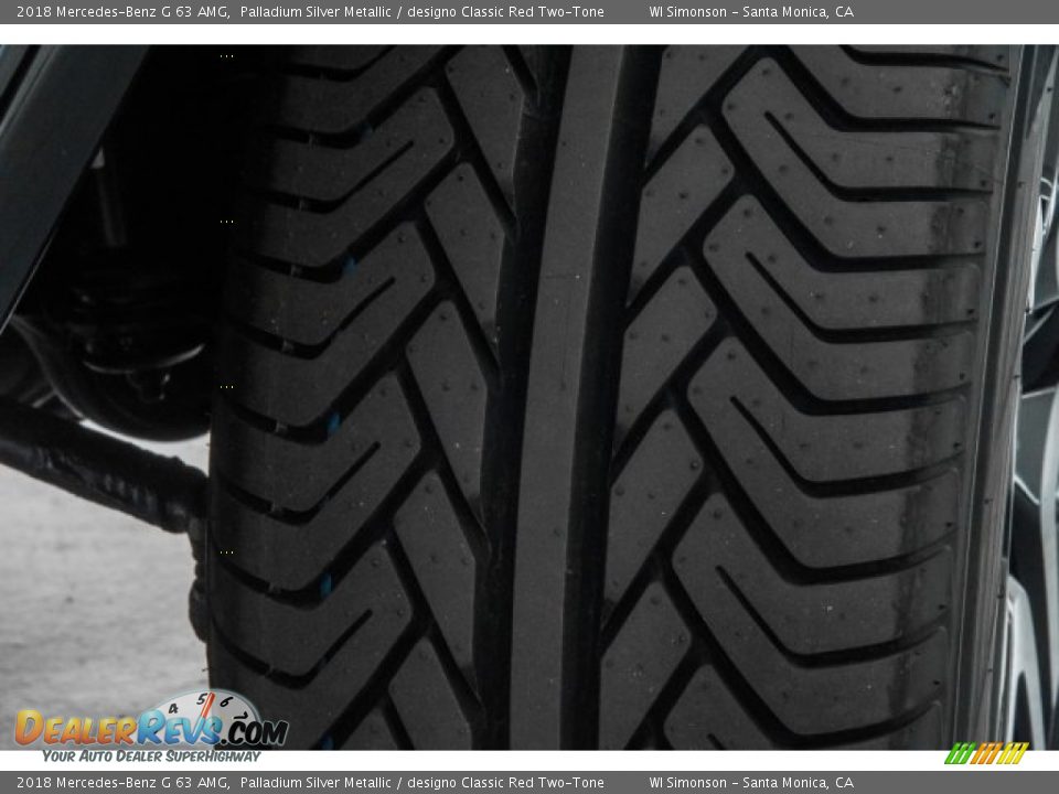 2018 Mercedes-Benz G 63 AMG Palladium Silver Metallic / designo Classic Red Two-Tone Photo #12