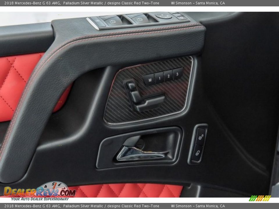 Controls of 2018 Mercedes-Benz G 63 AMG Photo #28
