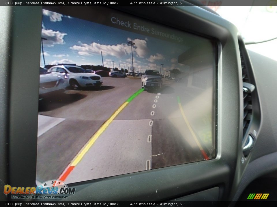 2017 Jeep Cherokee Trailhawk 4x4 Granite Crystal Metallic / Black Photo #18