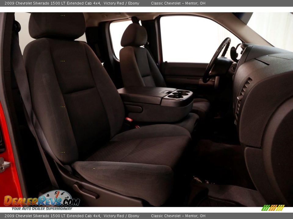 2009 Chevrolet Silverado 1500 LT Extended Cab 4x4 Victory Red / Ebony Photo #7
