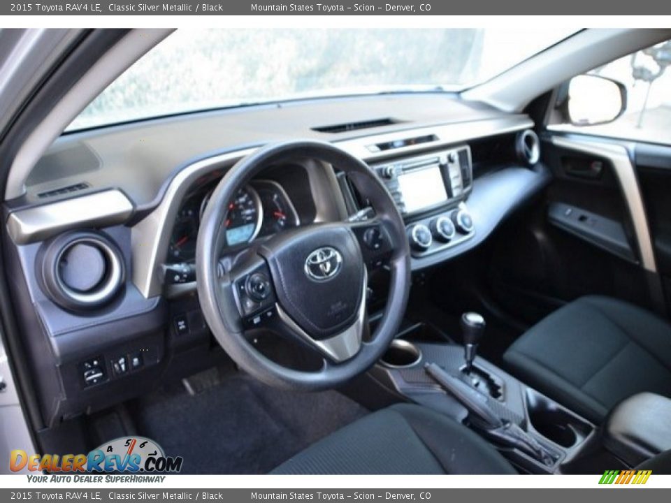 2015 Toyota RAV4 LE Classic Silver Metallic / Black Photo #10