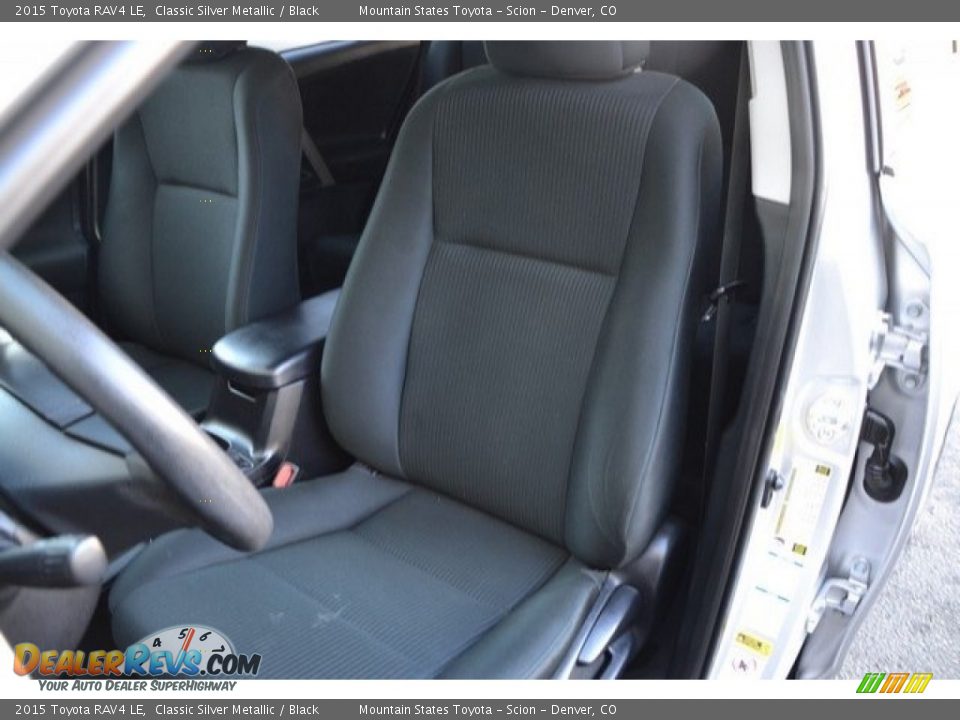 2015 Toyota RAV4 LE Classic Silver Metallic / Black Photo #12