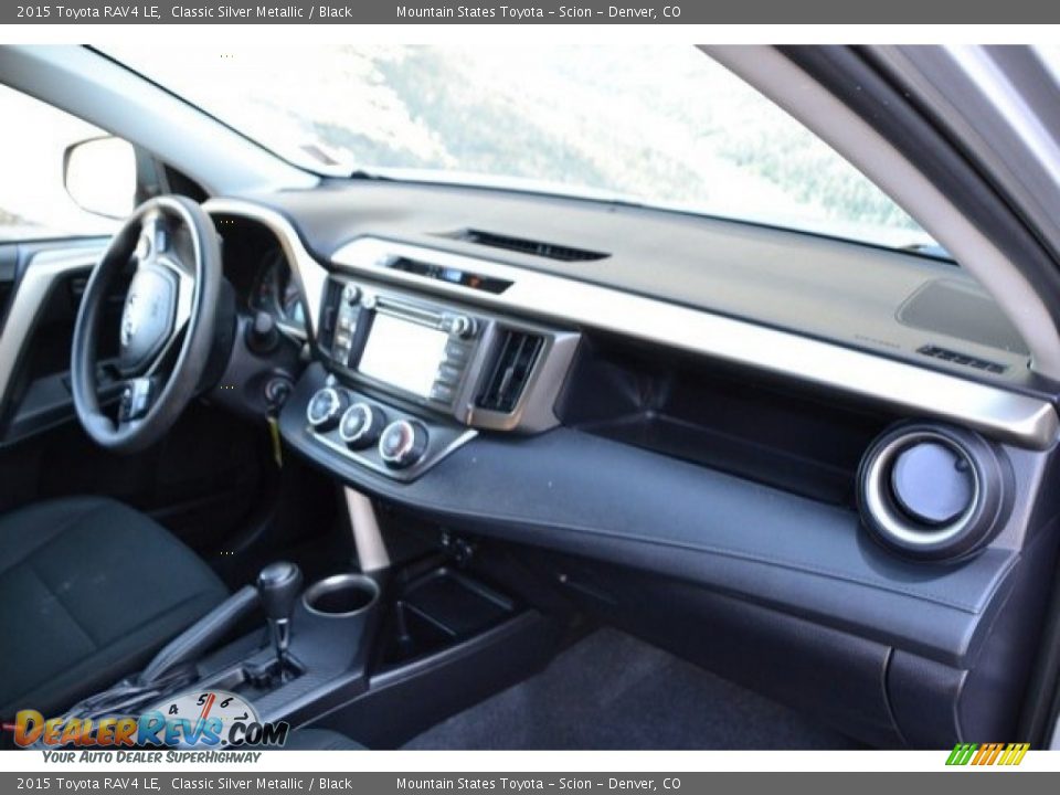 2015 Toyota RAV4 LE Classic Silver Metallic / Black Photo #16