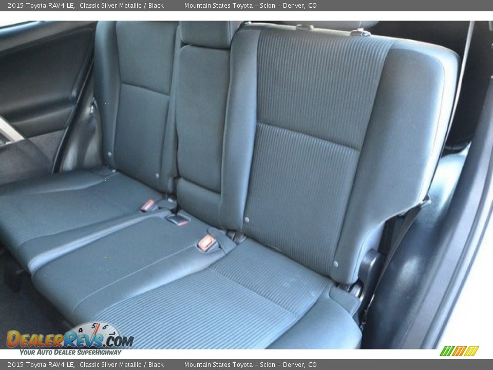2015 Toyota RAV4 LE Classic Silver Metallic / Black Photo #22