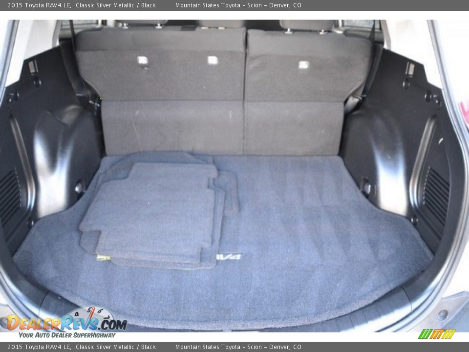 2015 Toyota RAV4 LE Classic Silver Metallic / Black Photo #26