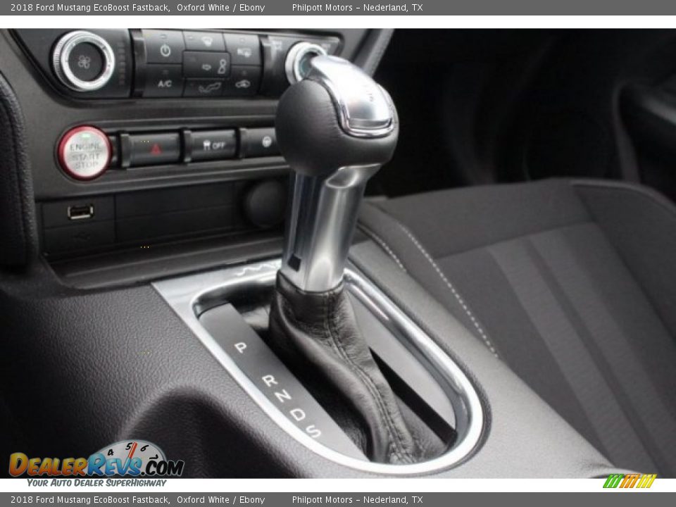 2018 Ford Mustang EcoBoost Fastback Shifter Photo #19