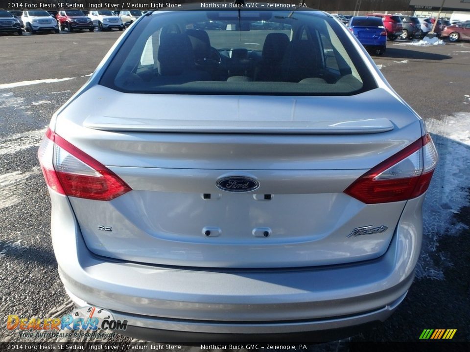 2014 Ford Fiesta SE Sedan Ingot Silver / Medium Light Stone Photo #11